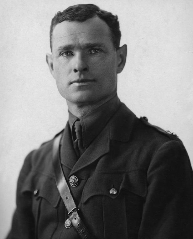 Lieutenant Gilbert Edgar ADAMSON (1914), pictured in army uniform - Photo: © IWM (HU 93327) Lieutenant Gilbert Edgar ADAMSON (1914), pictured in army uniform - Photo: © IWM (HU 93327)