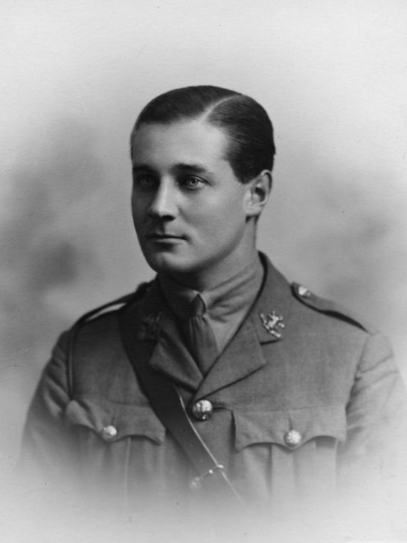 Lieutenant D’Arcy John Joseph HARTLEY (1910) - Photo: © IWM (HU 123008) Lieutenant D’Arcy John Joseph HARTLEY (1910) - Photo: © IWM (HU 123008)