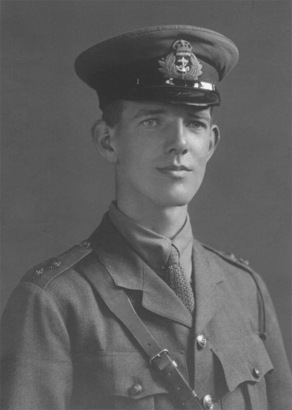 Sub-Lieutenant Owen Jardine HOBBS (1907) - Photo: © IWM (HU 115696) Sub-Lieutenant Owen Jardine HOBBS (1907) - Photo: © IWM (HU 115696)