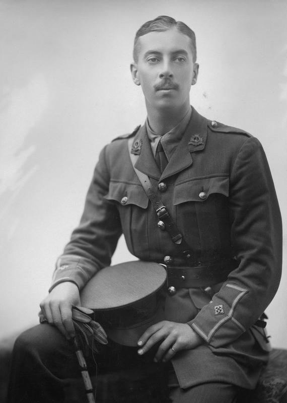 Second Lieutenant Archibald Clare HOLLAND (1906) - Photo: - © IWM (HU 115780) Second Lieutenant Archibald Clare HOLLAND (1906) - Photo: - © IWM (HU 115780)