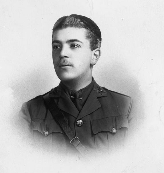 Lieutenant Roland Aubrey LEIGHTON (Did not matriculate) - Photo: © IWM (HU93343) Lieutenant Roland Aubrey LEIGHTON (Did not matriculate) - Photo: © IWM (HU93343)
