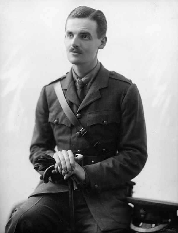 Captain John Nicol Fergusson PIXLEY (1907) - Photo: © IWM (HU 117028) Captain John Nicol Fergusson PIXLEY (1907) - Photo: © IWM (HU 117028)