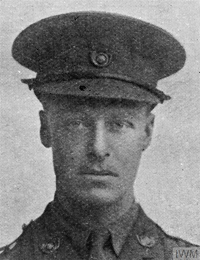 Second Lieutenant Christopher Babington SUGDEN (1912) - Photo: © IWM (HU 118763) Second Lieutenant Christopher Babington SUGDEN (1912) - Photo: © IWM (HU 118763)