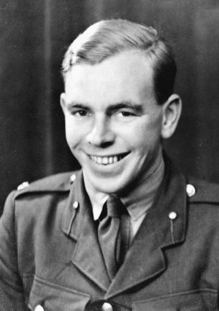 Lieutenant Colonel John Alan Edward MULGAN MC (1933) - Photo: from www.oocities.org/greekmedals/Resistance.html Lieutenant Colonel John Alan Edward MULGAN MC (1933) - Photo: from www.oocities.org/greekmedals/Resistance.html