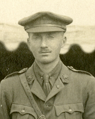 Lieutenant Philip Clarence WILLIAMS (1913) - Photo: courtesy The Royal Hampshire Regiment Museum Lieutenant Philip Clarence WILLIAMS (1913) - Photo: courtesy The Royal Hampshire Regiment Museum