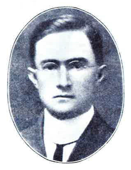 Sergeant Hatton Dunnica TOWSON (1913) - Photo: from The Webb School Alumni Bulletin, Spring 1977; courtesy of The Webb School, Tennessee, USA Sergeant Hatton Dunnica TOWSON (1913) - Photo: from The Webb School Alumni Bulletin, Spring 1977; courtesy of The Webb School, Tennessee, USA