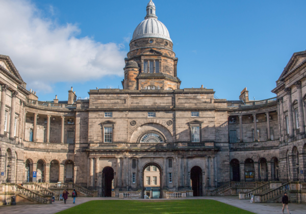 Old College, South Bridge, by LWYang Old College, South Bridge, by LWYang