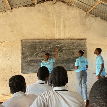 School in Mozambique - Photo: ©Rosie Young School in Mozambique - Photo: ©Rosie Young